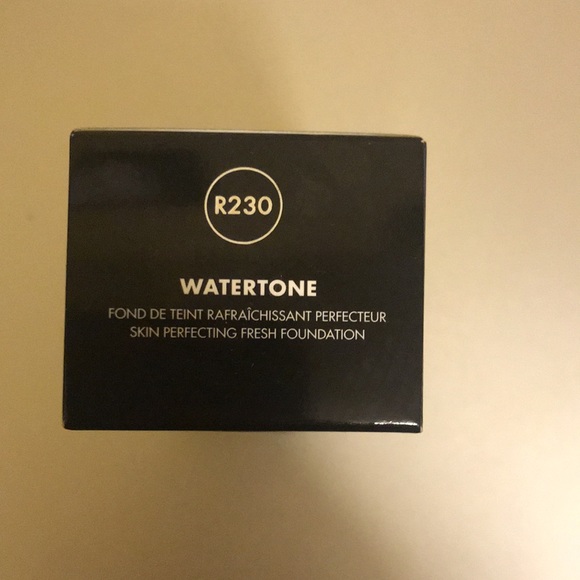 BNIB- Make up Forever watertone foundation - Picture 2 of 2